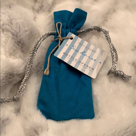 Seahorse Bottle Opener - Picture 3 of 4